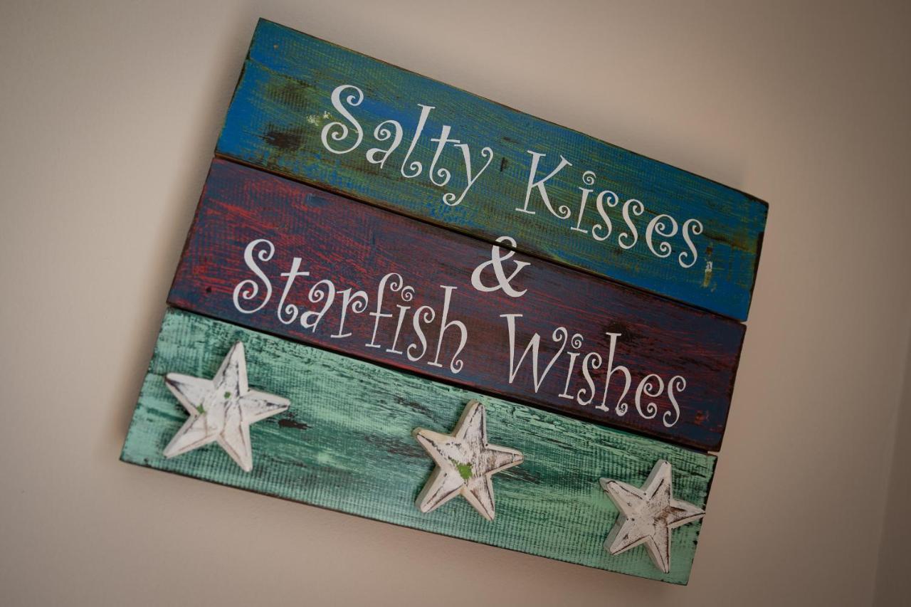 Salty Kisses - Sea Front Aparment Apartment Hodgeston Exterior photo